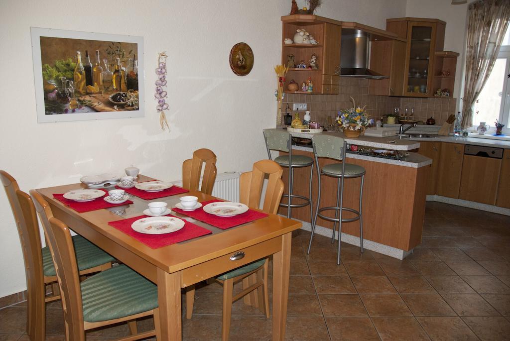 Apartman na Zahradní Karlovy Vary Habitación foto